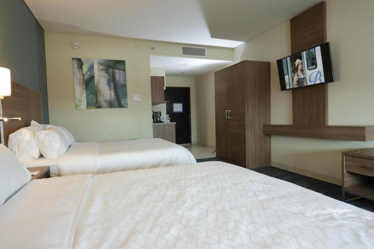 Holiday Inn Express & Suites Mexicali By Ihg Exterior foto